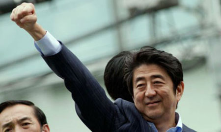 Thủ tướng Shinzo Abe quyết tâm giành thắng lợi trong cuộc bầu cử Thượng viện.